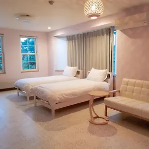 https://donguri-house.hokkaidohotelsjapan.com